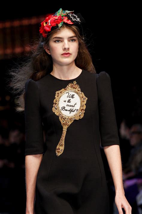 See The Complete Dolce And Gabbana Fall 2016 Ready To Wear Collection