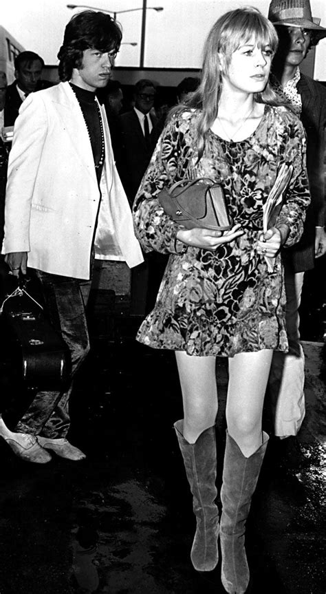 Mick Jagger Et Marianne Faithfull Sixties Fashion Marianne
