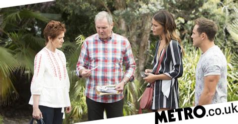 Neighbours Susan Discovers A Pregnancy Test Is Izzy Pregnant With