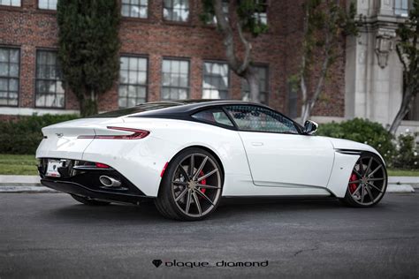 All specifications, prices and equipment are subject to change without notice. Aston Martin DB11 White Blaque Diamond BD-11 | Wheel Front