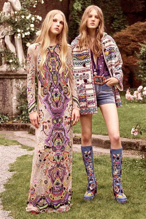 Las Cositas De Beach And Eau Roberto Cavalli Cruise Bohemio Verano Hippie