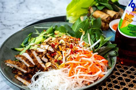 Vietnamese Grilled Pork Noodles Bun Thit Nuong Asian Inspirations