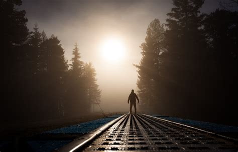 1400x900 Alone Man Sunrays 1400x900 Resolution Hd 4k Wallpapers Images