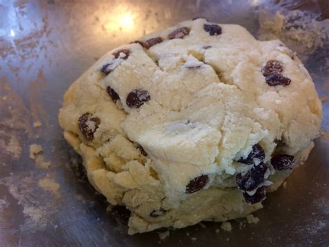 Traditional Newfoundland Raisin Tea Buns Bonitas Kitchen