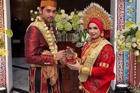 Usung Adat Bugis Aktor Achmad Megantara Resmi Menikah Hari Ini