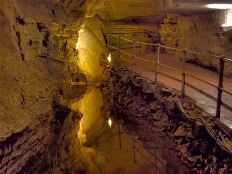 2 Day Thousand Islandssecret Cavern Niagara Falls The Cave Of The