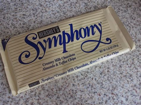 Hersheys Symphony Creamy Milk Chocolate Almonds And Toffee Chips Review