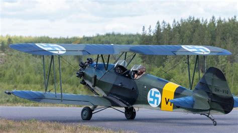 Finlands Air Force Drops Swastika As Emblem World The Times
