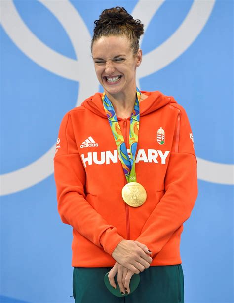 3x olympic champion (100m backstroke, 200m, 400m mixed). Hosszú Katinka harmadik olimpiai aranyérmét nyerte 200 ...