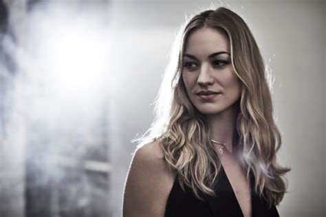 Обои actress australian blonde yvonne strahovski №43290