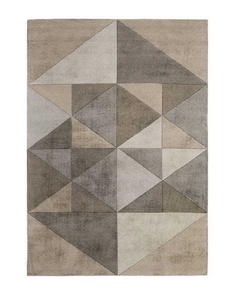 Geometric Rug Triangles Beige