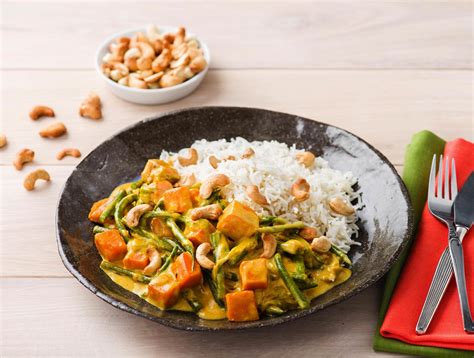 Indonesische Curry Met Sperziebonen Groene Kool En Basmatirijst Recept