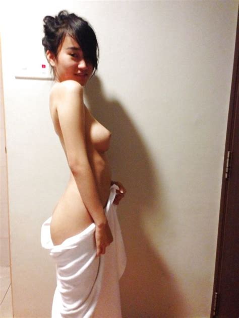 Vietnamese Naked Cumception