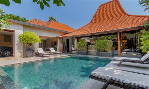 Rare Opporunity Three Bedroom Joglo Villa In Prime Central Seminyak Ideal Home Or Investment