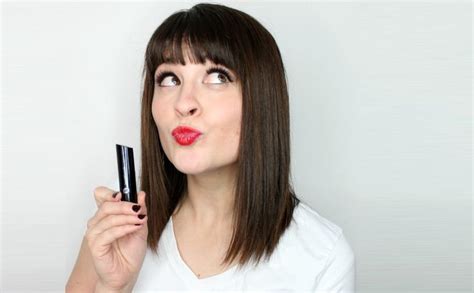 turn your lipstick into a seductive weapon 14 tips to make your lips irresistibly kissable