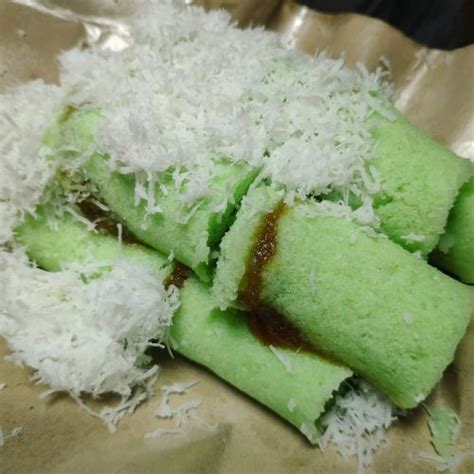 Asa Usul Kue Putu Yang Masuk Daftar Jajanan Manis Kaki Lima Terenak Di Dunia Okezone Lifestyle