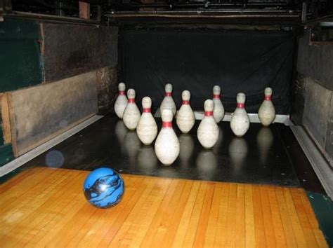 Pin Bowling Ball Games Of The World