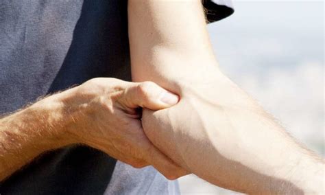 10 Proven Ways To Fix Inner Elbow Pain From Lifting Weights Flab Fix