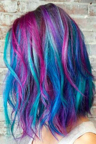 Fashioned by trendsetting celebrities katy perry and demi lovato, this color combo takes its inspirations from the twinkling galaxies above! 50+ Fabulous Purple and Blue Hair Styles | LoveHairStyles.com