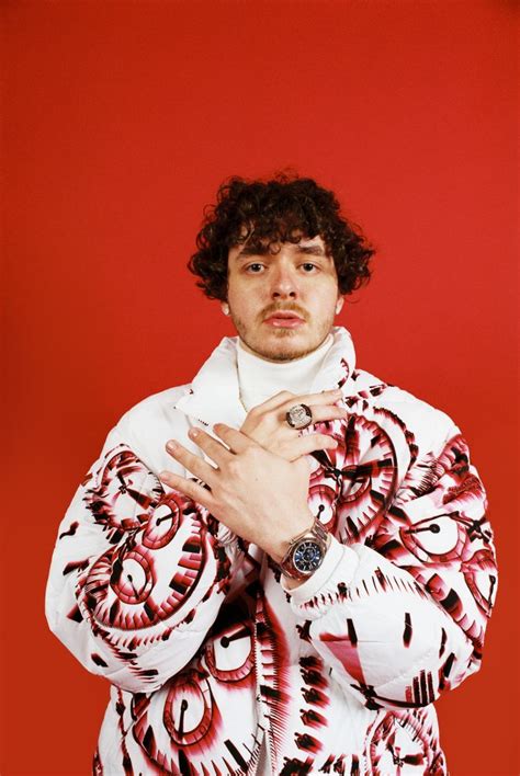 The aspiring performer started out unleashing his own singles on youtube and soundcloud. L'ambition de Jack Harlow