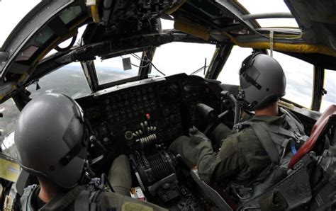 Stunning Inside The B 52 Stratofortress In 52 High Res Images