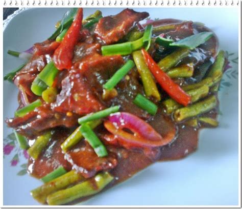 Menyimpan daging segar juga memerlukan cara yang khusus agar kondisi daging tetap terjaga baik. Sajian Dapur Bonda: Daging Masak Merah Ala Thai | Food ...