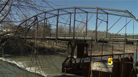 County Contemplates Closing Historic War Eagle Bridge