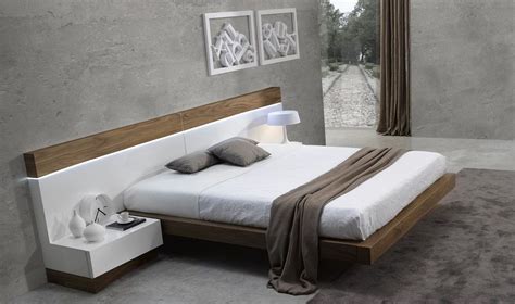 Spain Made Ultra Modern White And Walnut Floating Platform Bed King