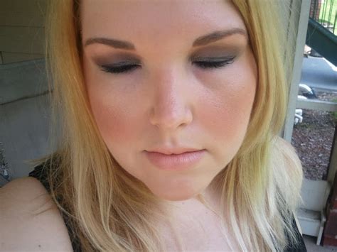 Dont Call Me Jessie Fotd Using The Ysl Midnight Garden Palette