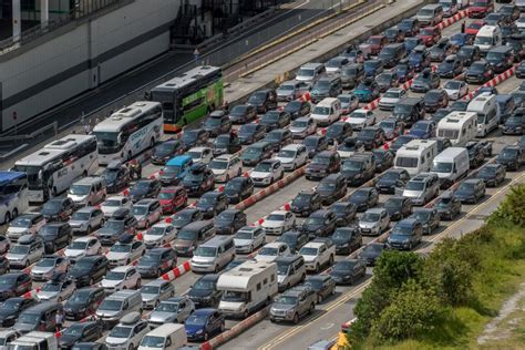 Traffic Noise Linked To Higher Risk Of Suicide