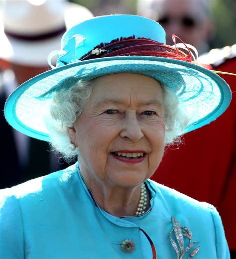 Queen is freddie mercury, brian may, roger taylor and john deacon & they play rock n' roll. Queen Elizabeth II - Queen Elizabeth II Photos - Queen ...