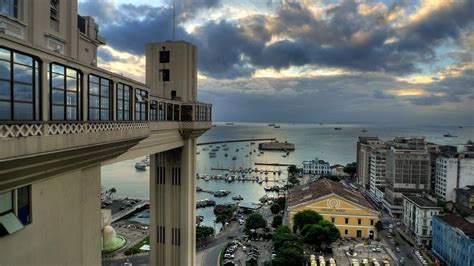 Salvador A Capital Da Bahia Possui Lindas Paisagens Naturais E