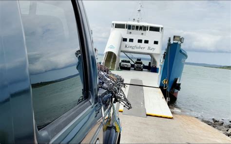 Fraser Island Ferry River Heads Kingfisher Wanggoolba Creek