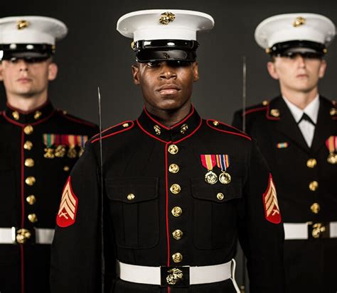 Marine Corps Uniforms Ranks And Symbols Marines