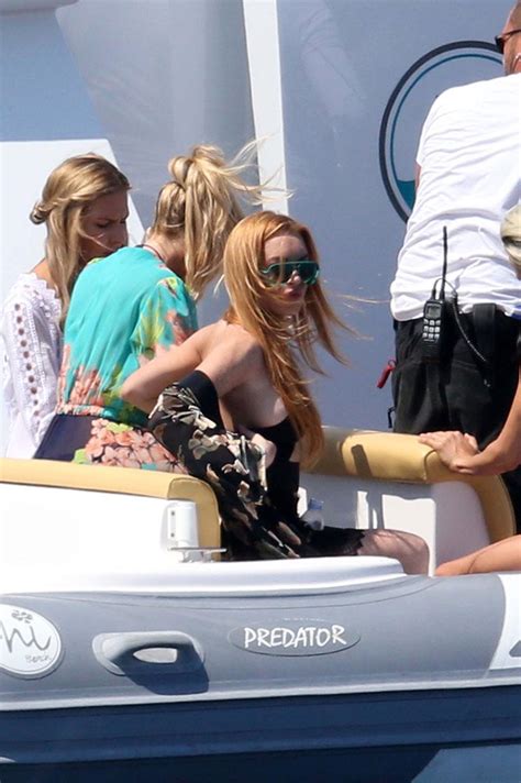 Pregnant Lindsay Lohan Suffers Embarrassing Wardrobe Malfunction In Italy