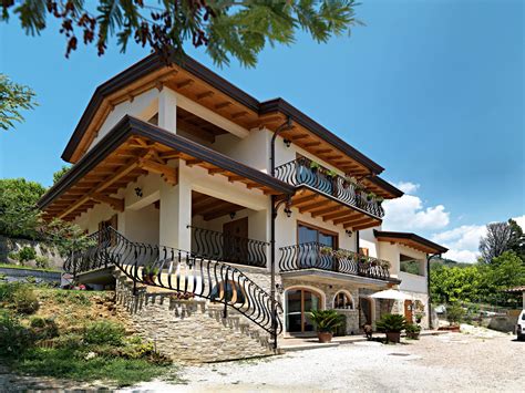 Die besten pinnwände von alexander furter. www.haus.rubner.com | Casa Blockhaus Capezzano- RubnerHaus ...