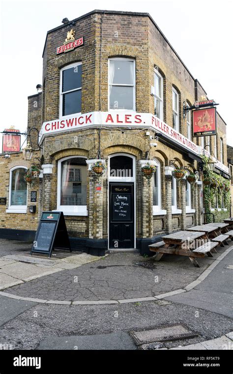 Chiswick Ales Hi Res Stock Photography And Images Alamy