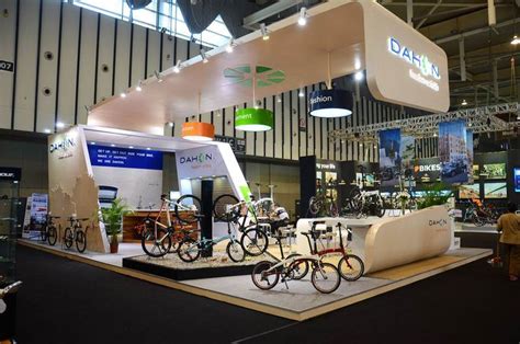 We pack our dahon boardwalk d7 from thailand to ride in singapore. Folding Bikes by DAHON | dahon-booth-at-asia-bike-2014