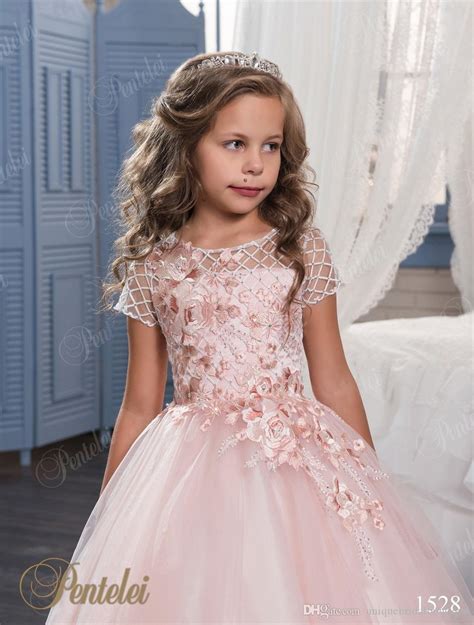 pink flower girls dresses 2021 with short sleeves and floor length appliques flowers tulle girls