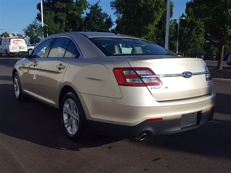 2017 Ford Taurus Sel Fwd 4d Sedan Tom Gill Chevrolet