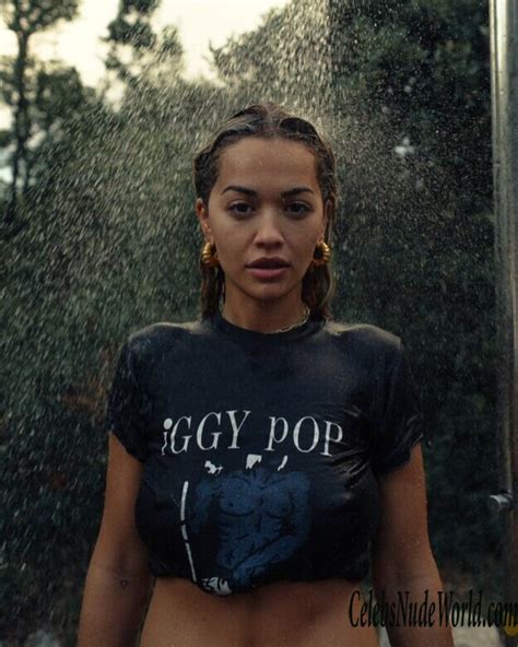 Rita Ora Pokies Photo 152253 CelebsNudeWorld Com