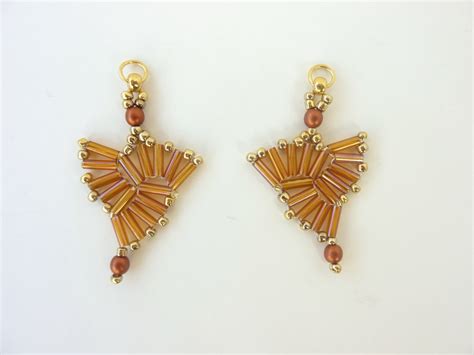 Free Beading Pattern For Bugle Triangle Earrings