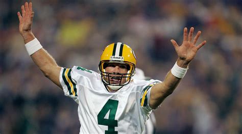 Brett Favre Announces On Instagram That Hes Coming Out Of Retirement