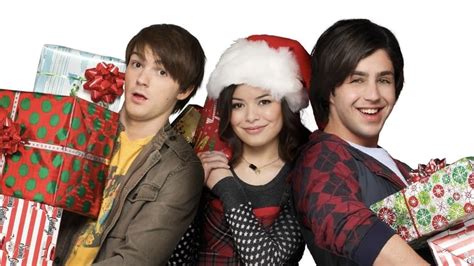 Icarly Miranda Cosgrove Drake And Josh Icarly Is Back A Decade