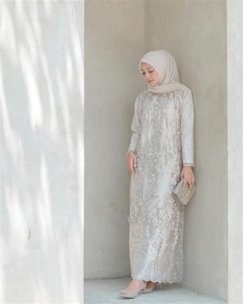 37 Model Gaun Pesta Untuk Wanita Hijab Yang Wajib Dimiliki Updated