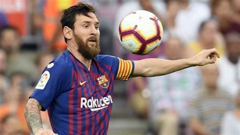 El astro argentino sorprende al mundo cada fin de semana al mundo del fútbol. La imagen que nunca viste de Lionel Messi y que hoy es ...