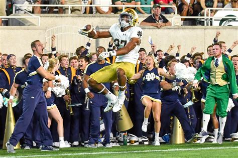Those attending the game include season ticket holders, alumni, students, parents and fans of opposing teams. Notre Dame Football Recruiting: Irish Miss Out On Yet ...