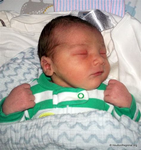 Beau Matthew Baby Boy Born To Chelsea And Jack Houlton Regional