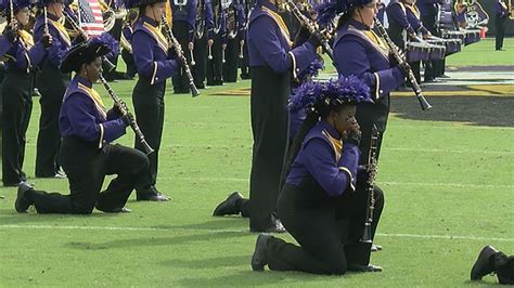 Some Members Of Ecu Marching Band Kneel During National Anthem Abc11 Raleigh Durham
