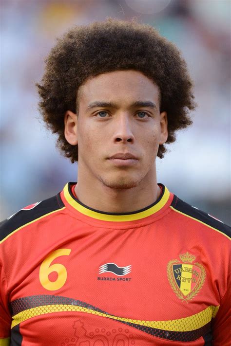 This is an attempt to map ancestral (parent, grandparent) and international (born abroad and dual citizenship) connections at the 2014 world cup. Axel Witsel - Belgium | Voetbal, Voetballers, Juventus